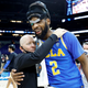 UCLA’s Mick Cronin (l.) has the Bruins in the Final Four.